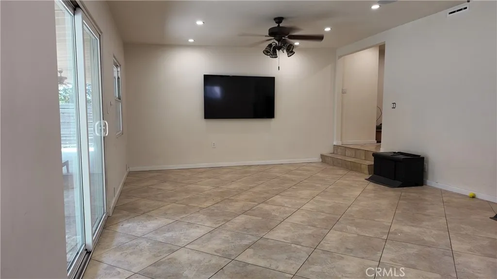 11320 Osborne, Sylmar, California 91342 home-pic-22